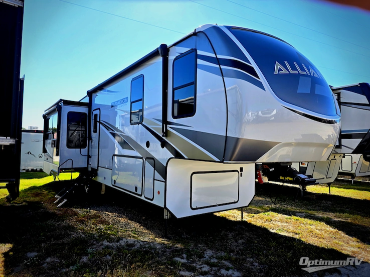 2021 Alliance Paradigm 340RL RV Photo 1