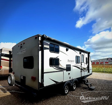 2018 Keystone Passport 2400BH Grand Touring RV Photo 3