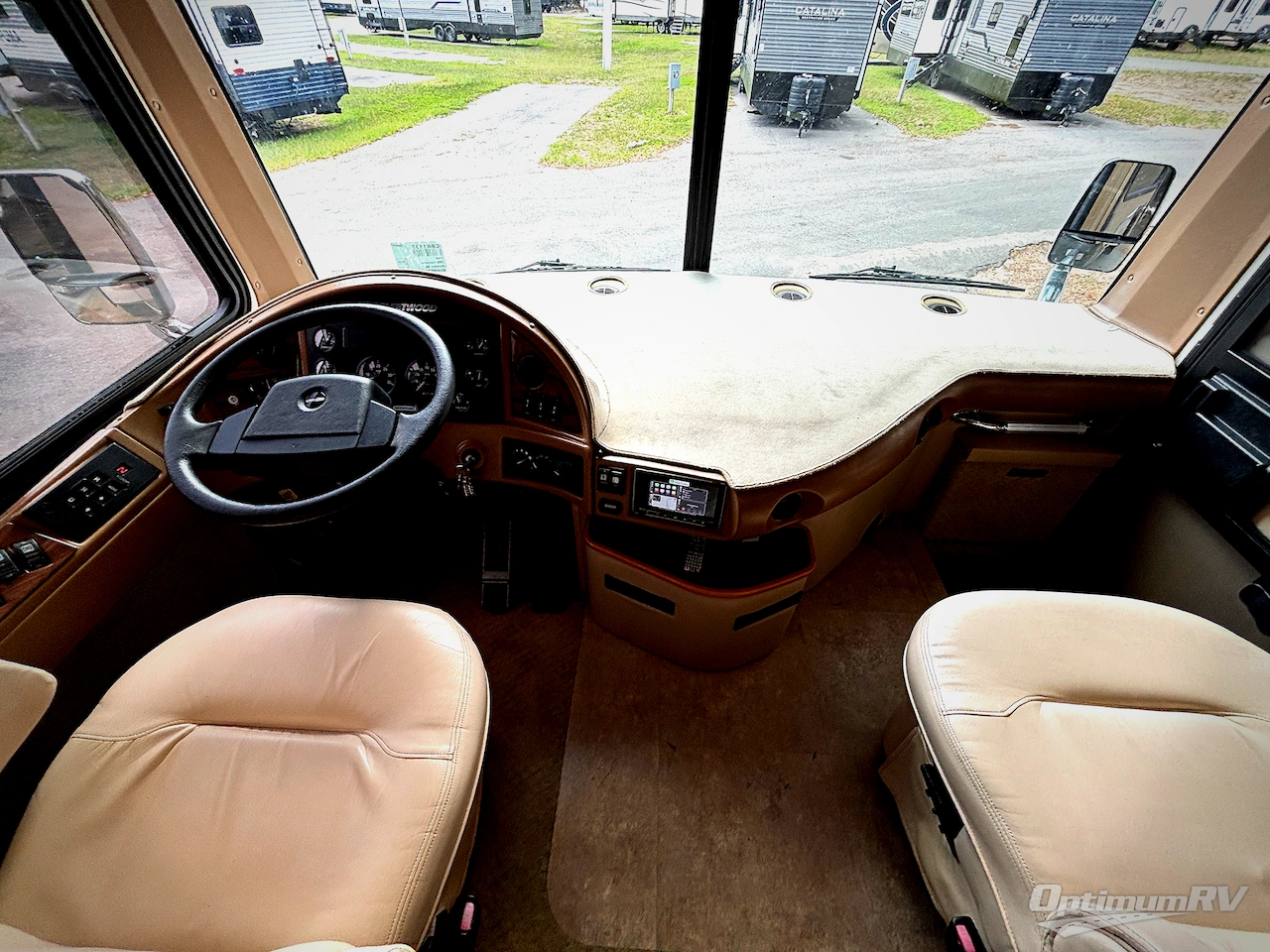 2006 Fleetwood Discovery 39L Photo 8