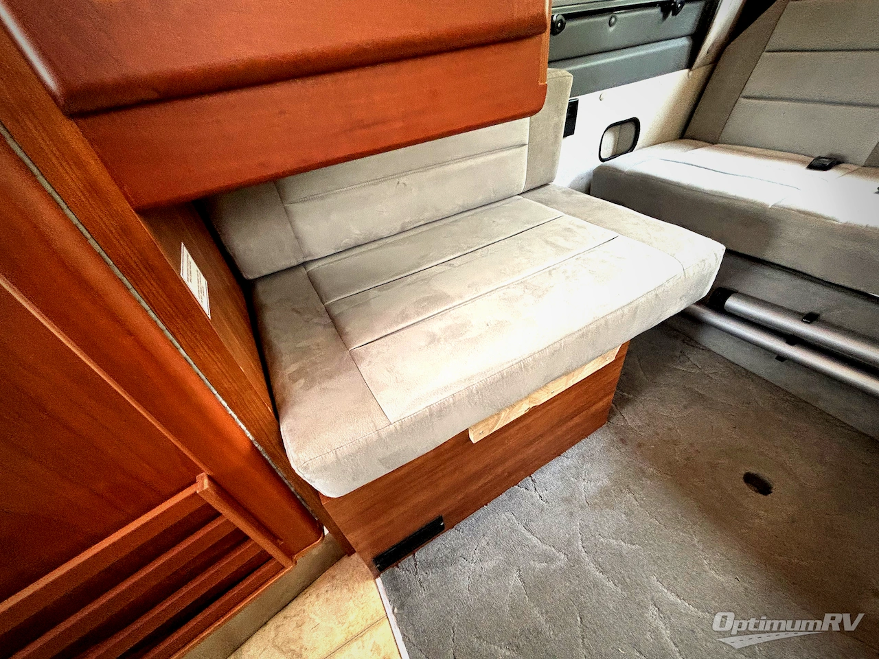 2011 Roadtrek Roadtrek Adventurous Photo 20