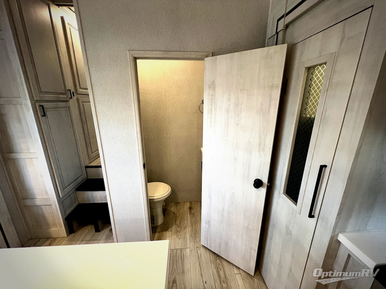 2025 East To West Ahara 380FL Photo 19