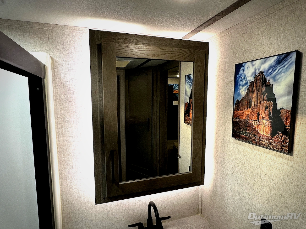 2021 Keystone Raptor 351 Photo 23