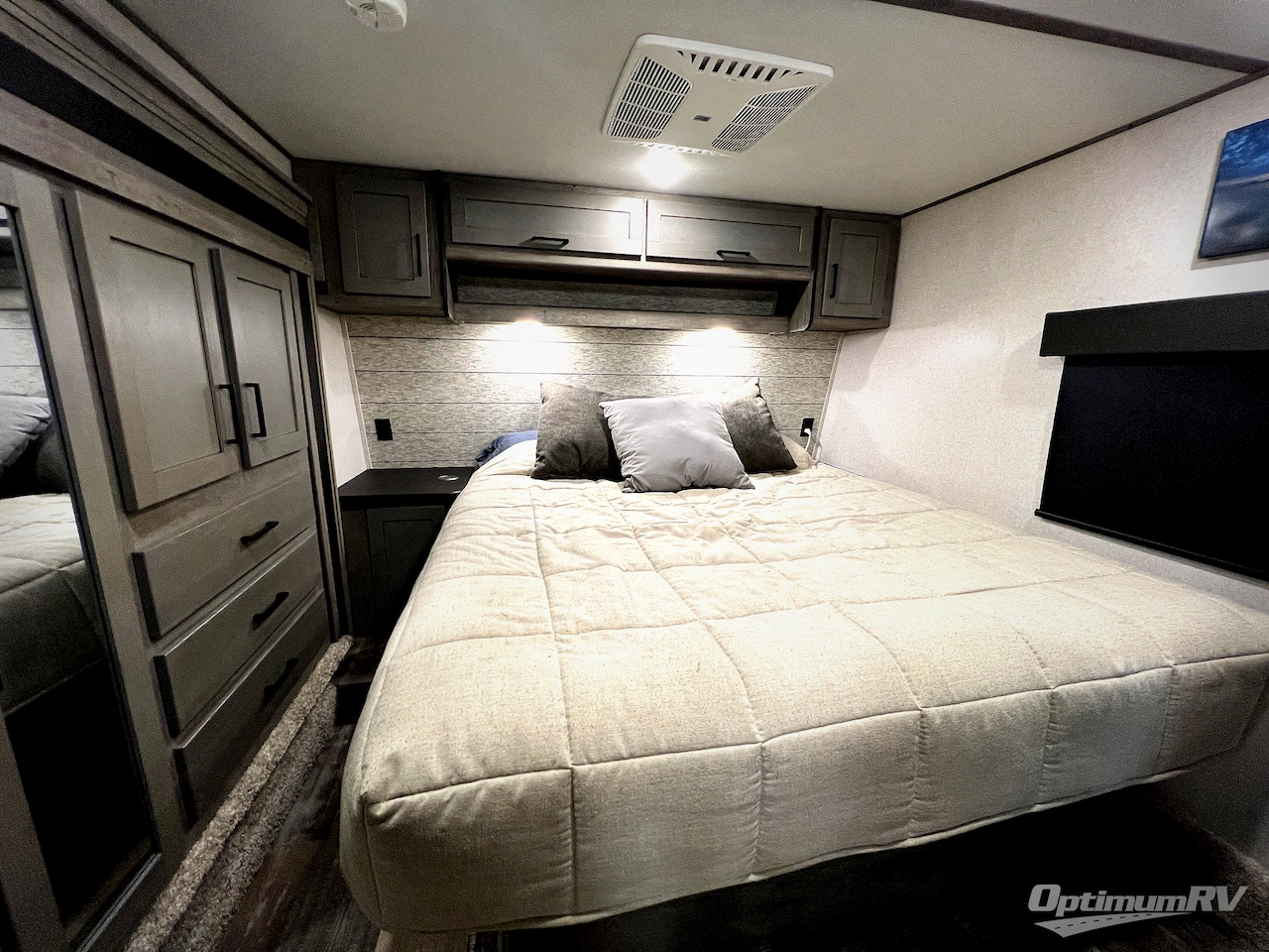 2021 Keystone Raptor 351 Photo 25