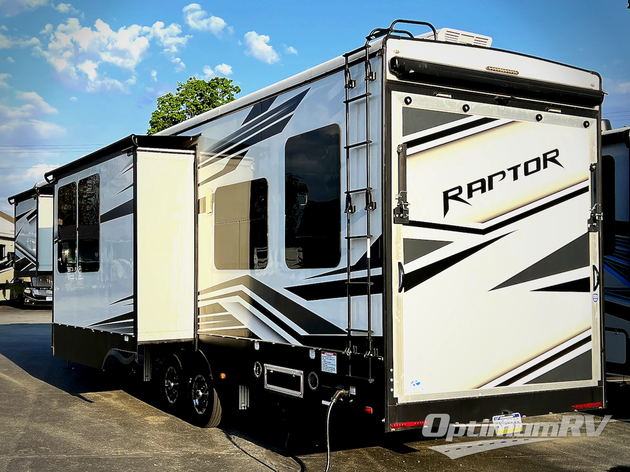 2021 Keystone Raptor 351 Photo 3