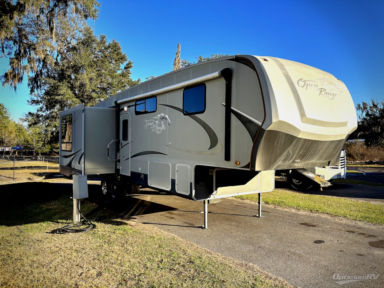 2010 Open Range Open Range RV 337RLS Photo 1