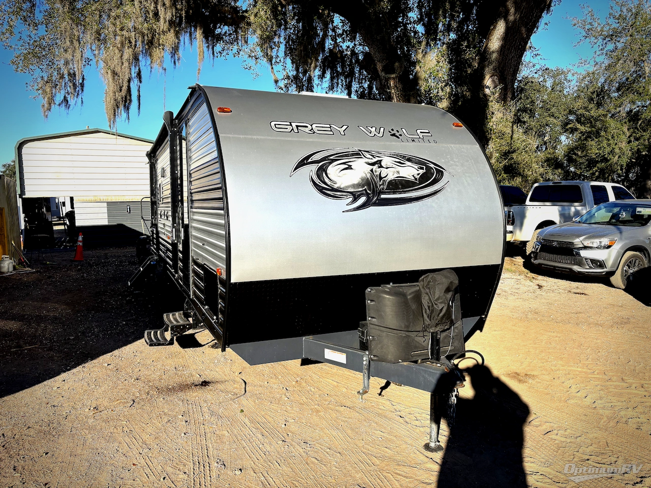 2022 Forest River Cherokee Grey Wolf 27DBH Photo 1