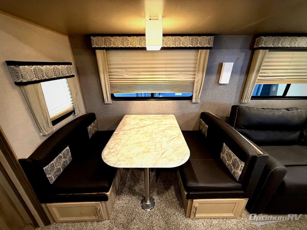 2021 Coachmen Catalina Legacy 323BHDSCK Photo 7
