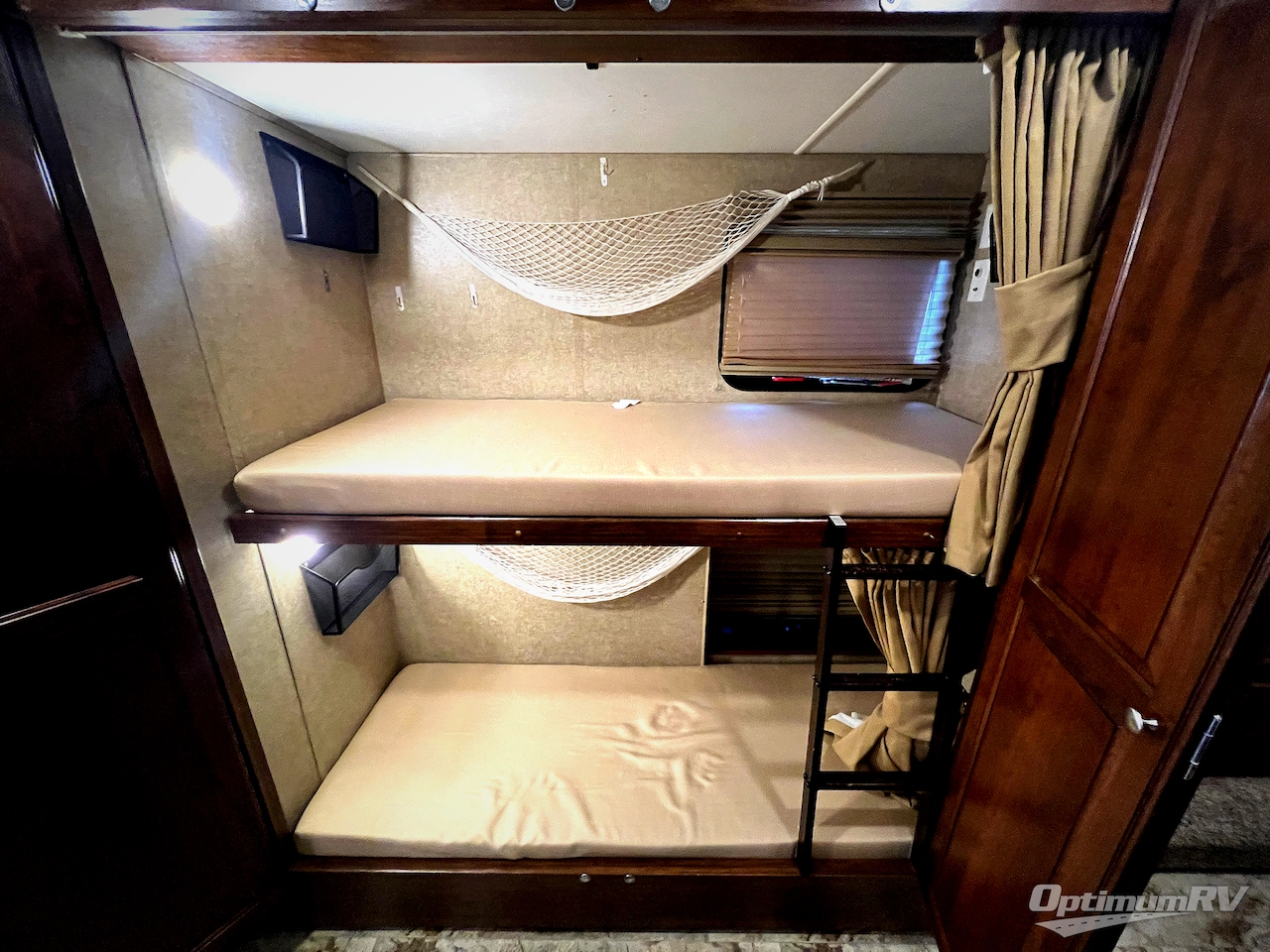 2017 Coachmen Pursuit 33 BH Photo 29