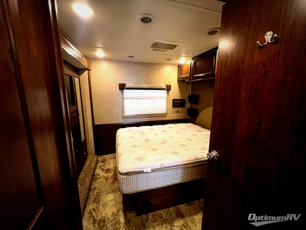 2017 Coachmen Pursuit 33 BH Photo 32