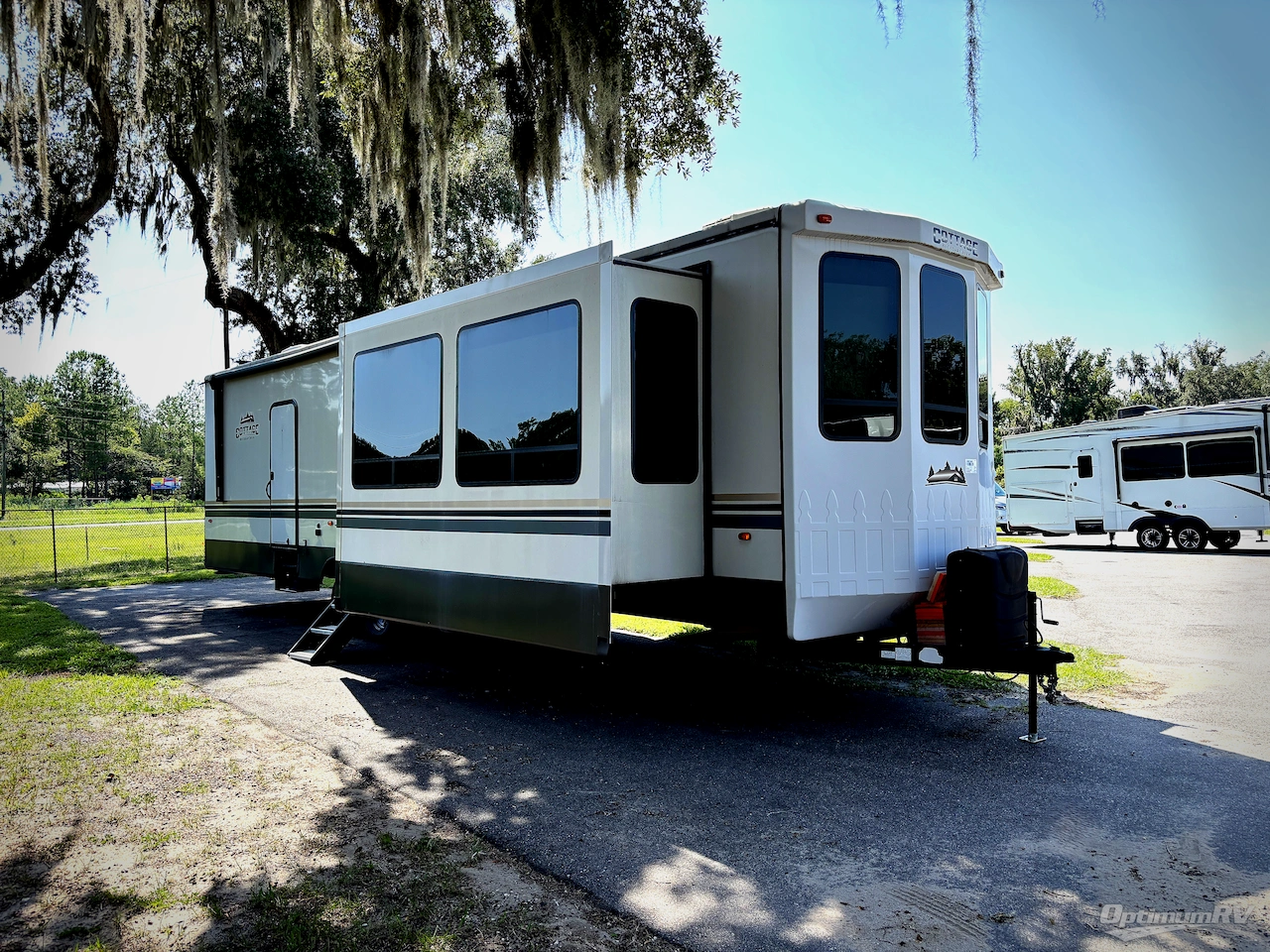 2023 Forest River Cedar Creek Cottage 40CFK2