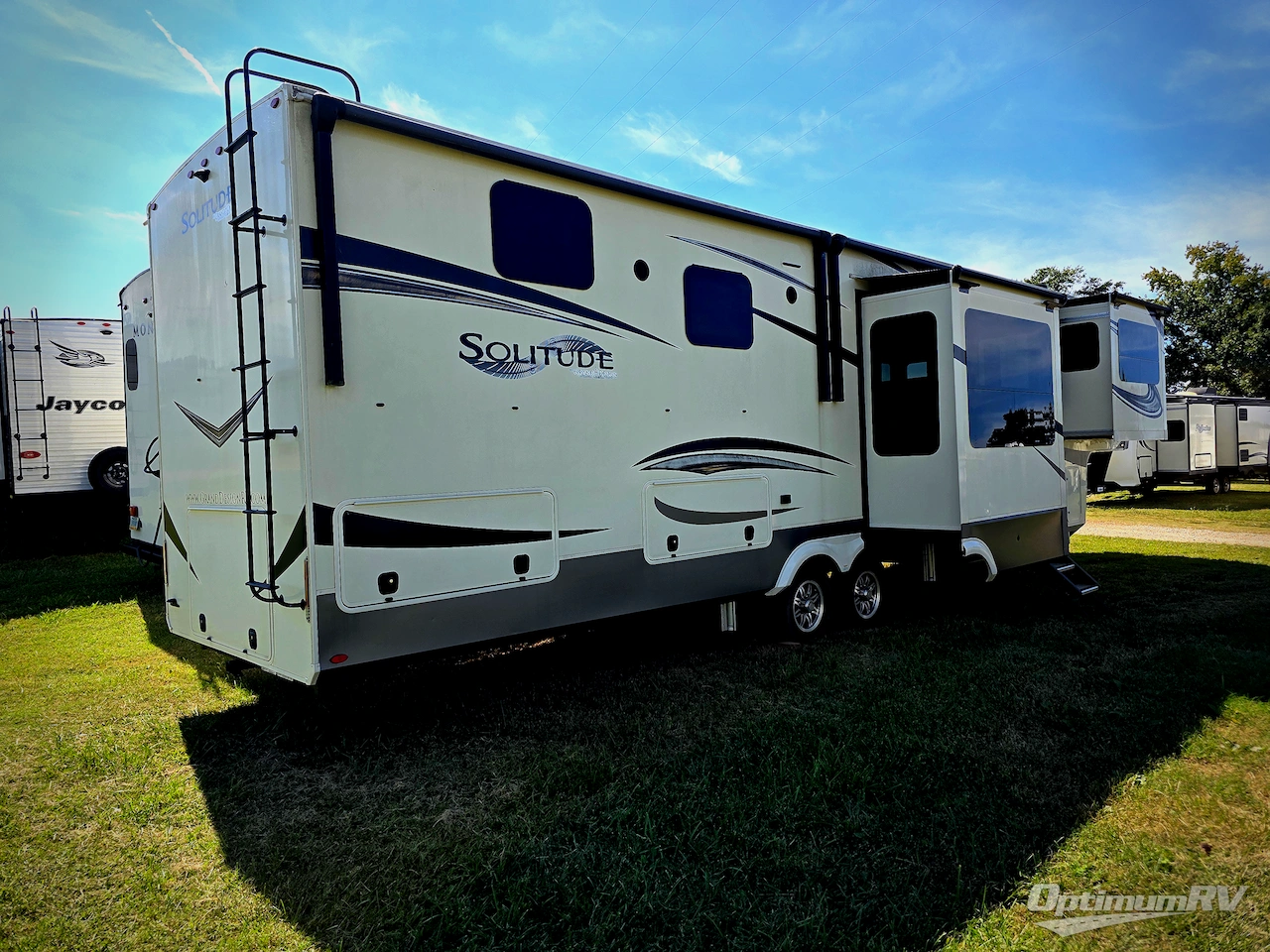 2021 Grand Design Solitude 380FL Photo 2
