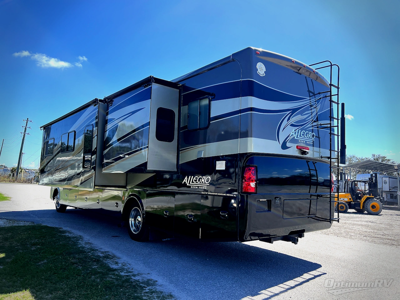 2012 Tiffin Allegro 36 LA Photo 2