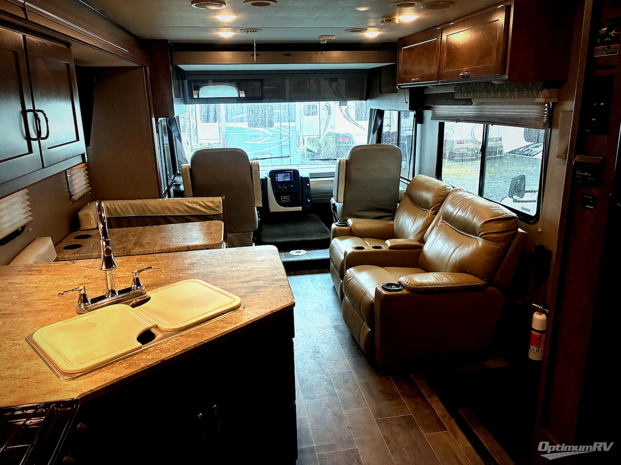 2018 Winnebago Intent 31P Photo 7