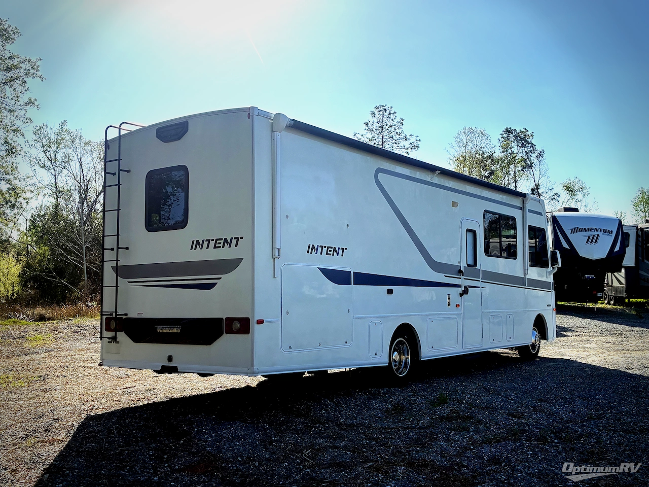 2018 Winnebago Intent 31P Photo 3