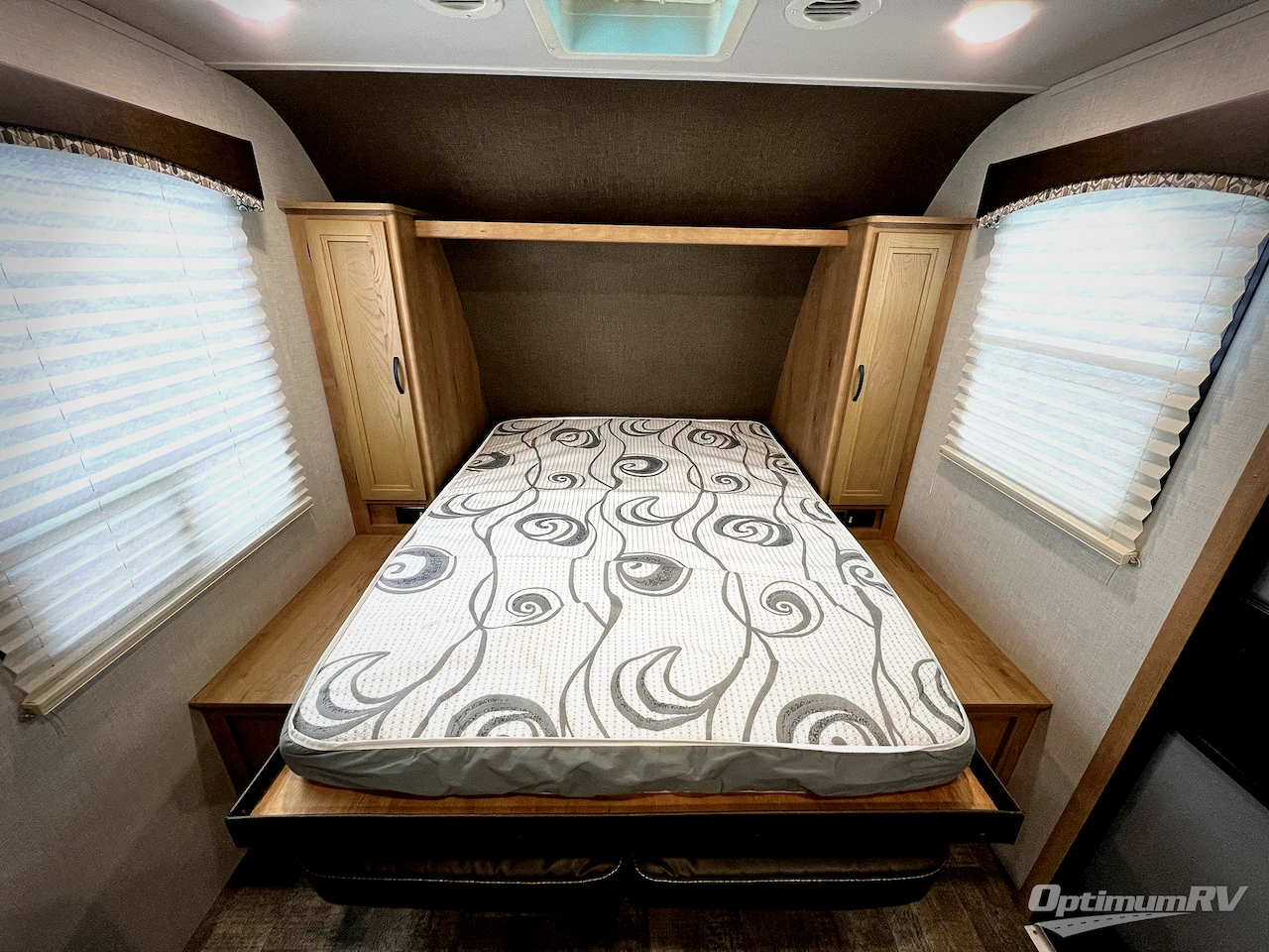 2021 Winnebago Towables Micro Minnie 2106DS Photo 10