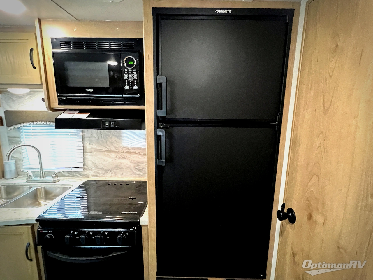 2021 Winnebago Towables Micro Minnie 2106DS Photo 23