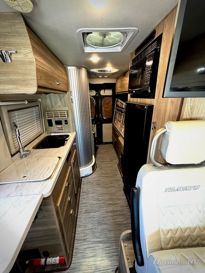 2024 Winnebago Travato 59G Photo 4
