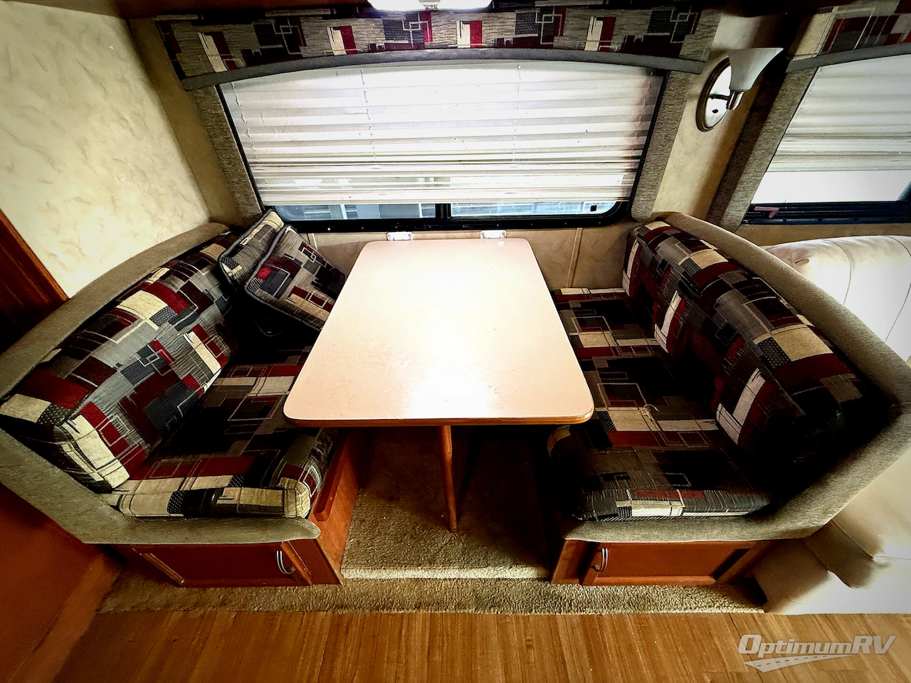 2011 Monaco Monarch 33 SDD Photo 9