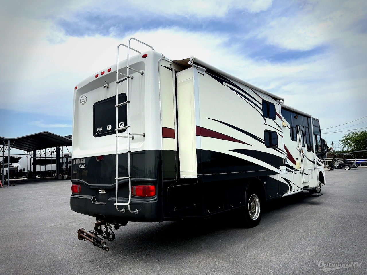2011 Monaco Monarch 33 SDD Photo 2
