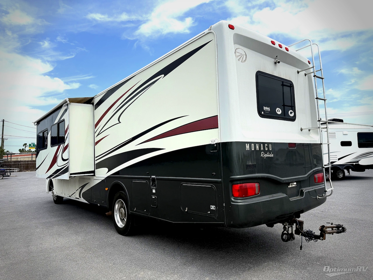 2011 Monaco Monarch 33 SDD Photo 3