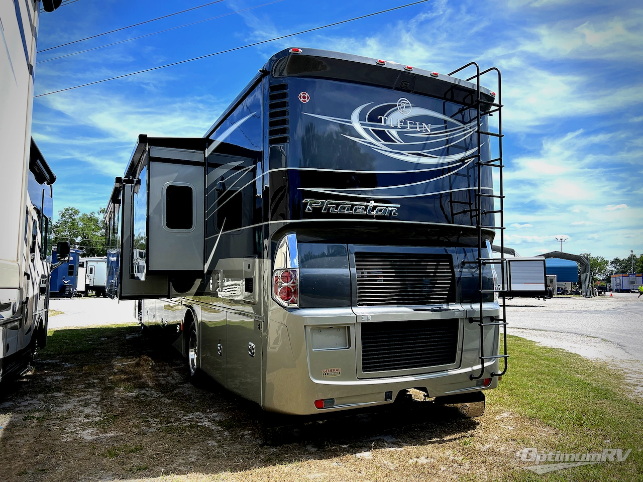 2019 Tiffin Phaeton 40 QBH Photo 2