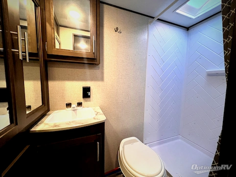 2021 Dutchmen Coleman Light 1805RB RV Photo 4