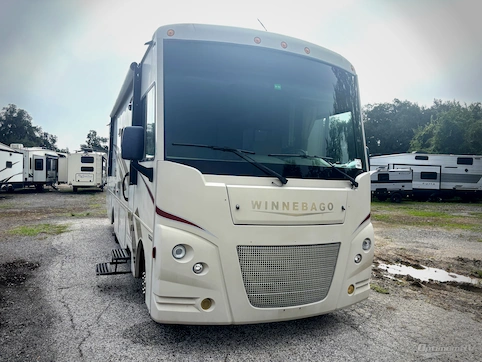 Used 2017 Winnebago Vista 31KE Featured Photo