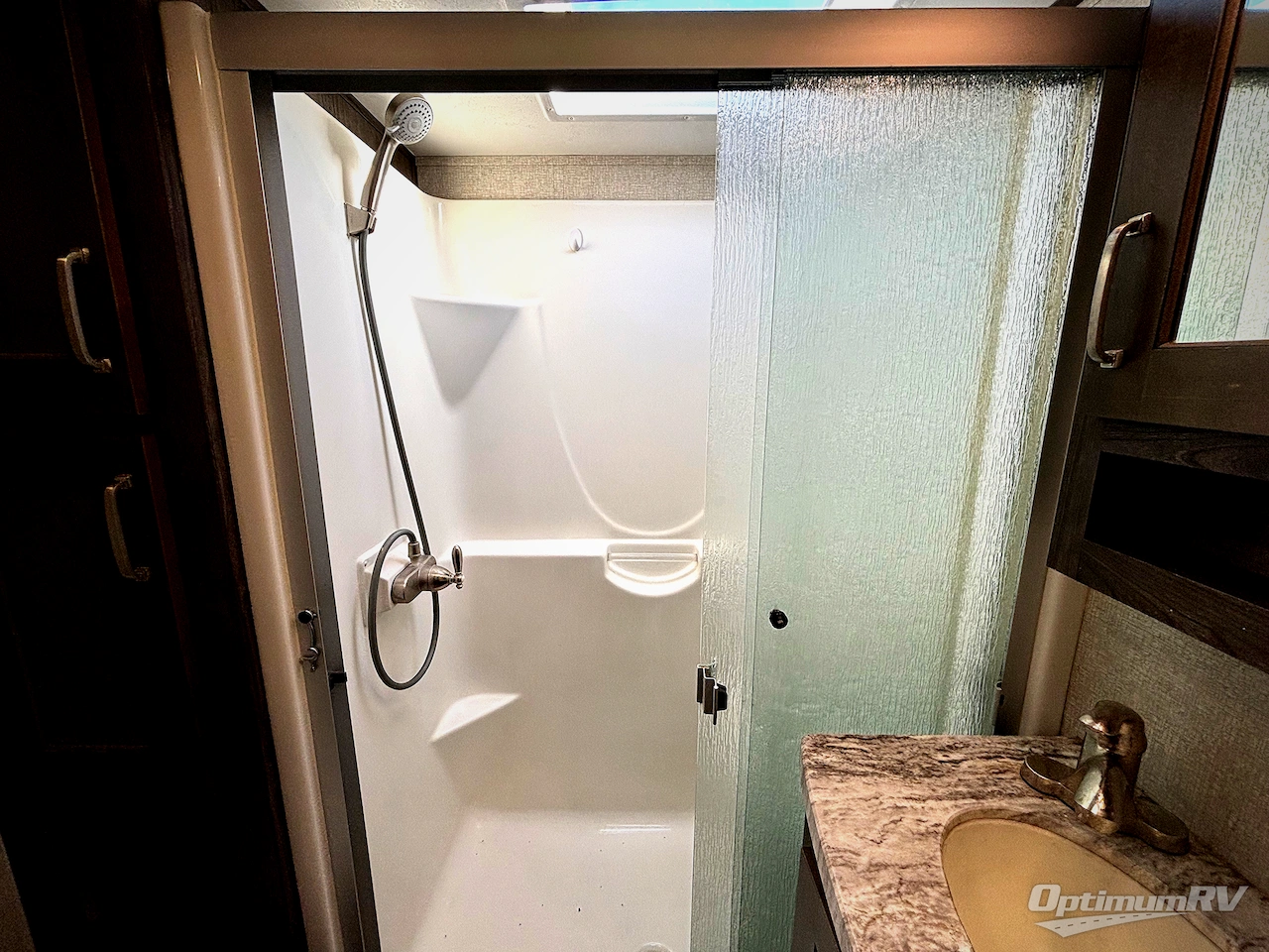 2019 Keystone Montana High Country 364BH Photo 8