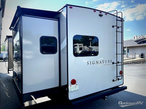 Used 2020 Forest River Rockwood Signature Ultra Lite 8335SB Featured Photo