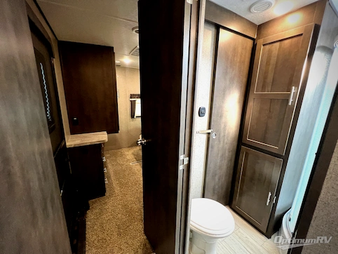 2020 Forest River Rockwood Signature Ultra Lite 8335SB RV Photo 3