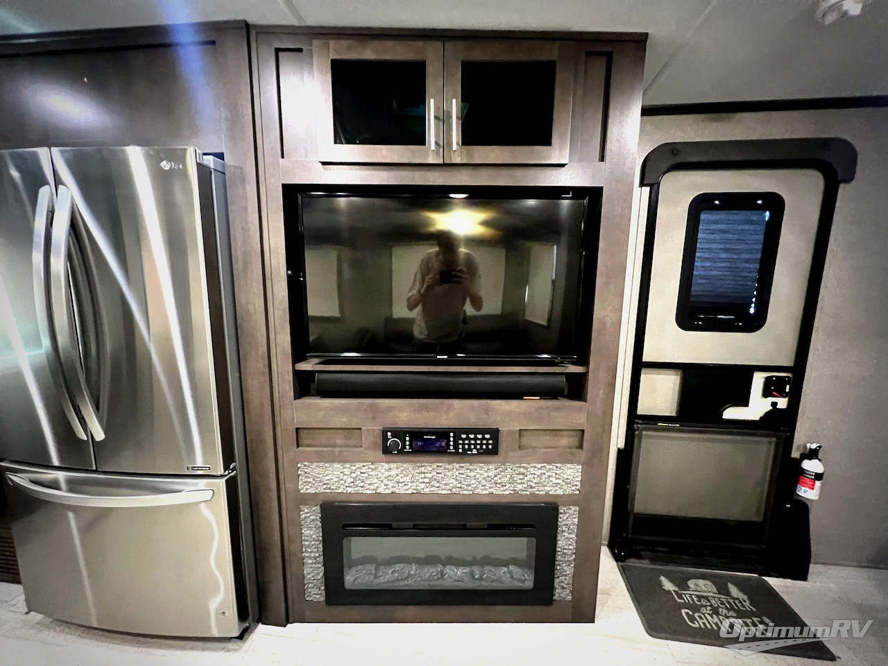 2020 Forest River Rockwood Signature Ultra Lite 8335SB Photo 15