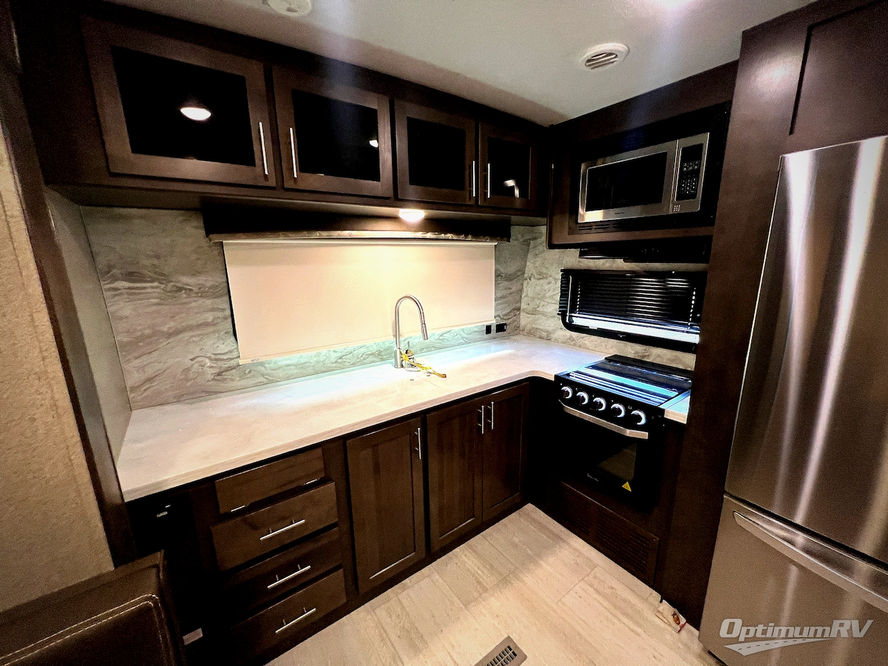 2020 Forest River Rockwood Signature Ultra Lite 8335SB Photo 20