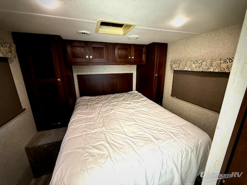2019 Forest River Forester LE 2851SLE Ford RV Photo 4