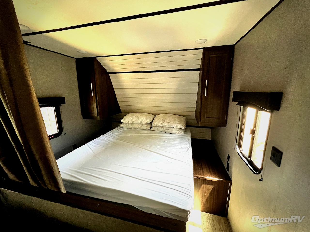 2019 CrossRoads Zinger ZR252BH Photo 9