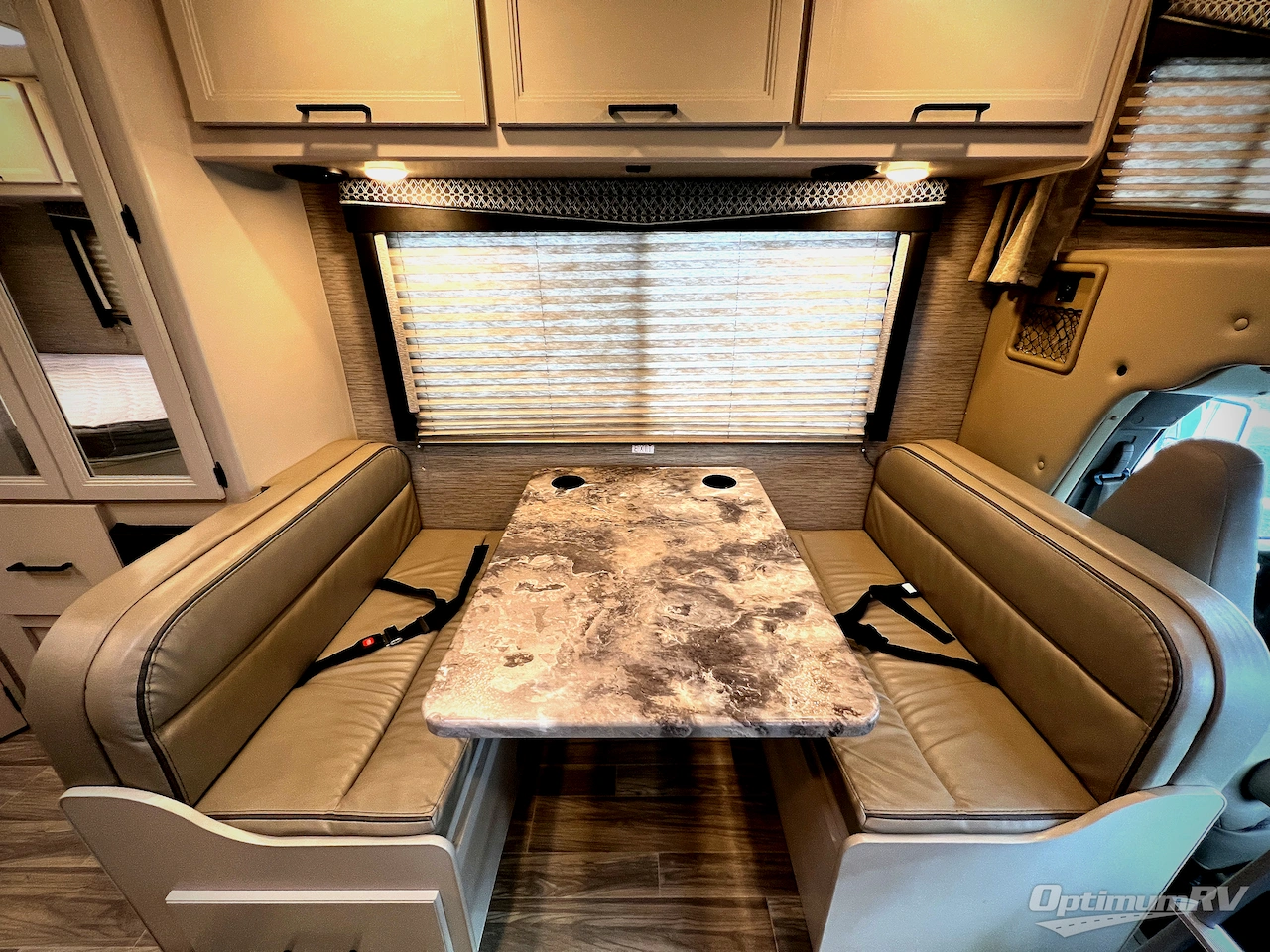 2021 Thor Four Winds 22E Photo 14