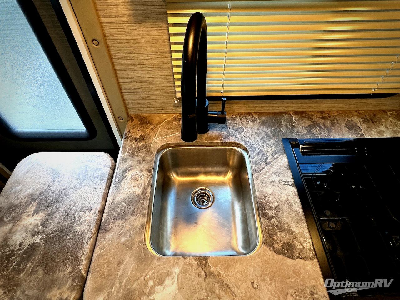 2021 Thor Four Winds 22E Photo 20