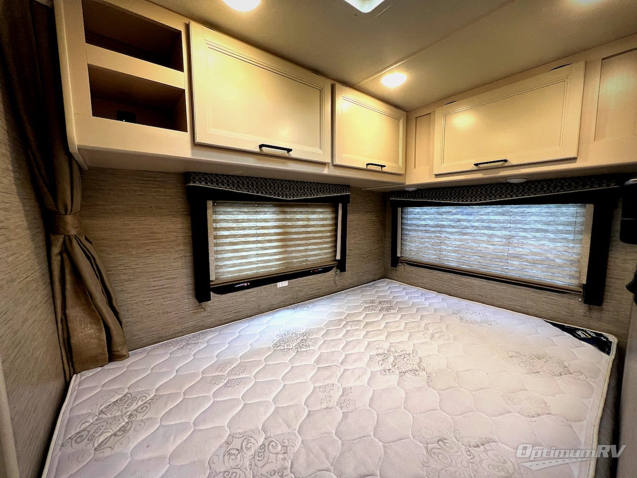 2021 Thor Four Winds 22E Photo 25