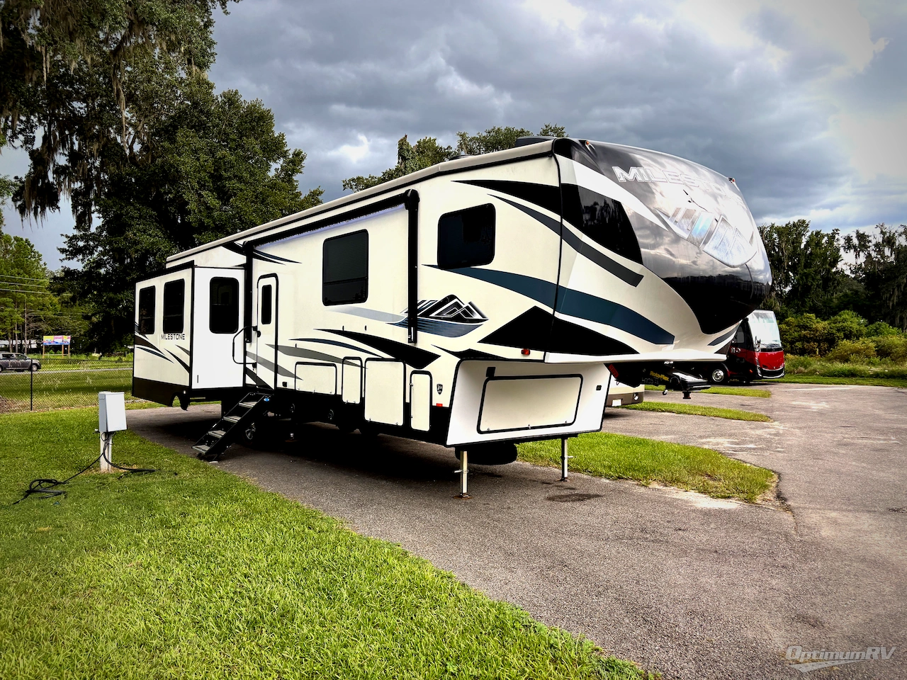 2021 Heartland Milestone 377MB Photo 1