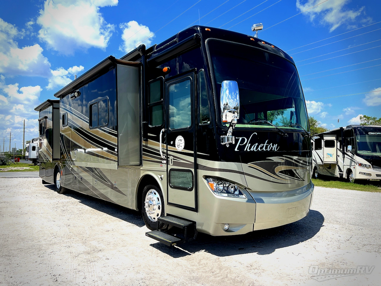 2013 Tiffin Phaeton 40QBH Photo 1