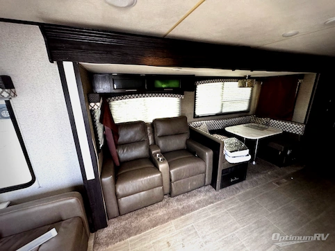 2018 Dutchmen Kodiak Ultimate 290RLSL RV Photo 2