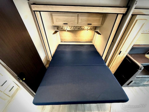 2021 Forest River Sunseeker Classic 2440DS Ford RV Photo 3