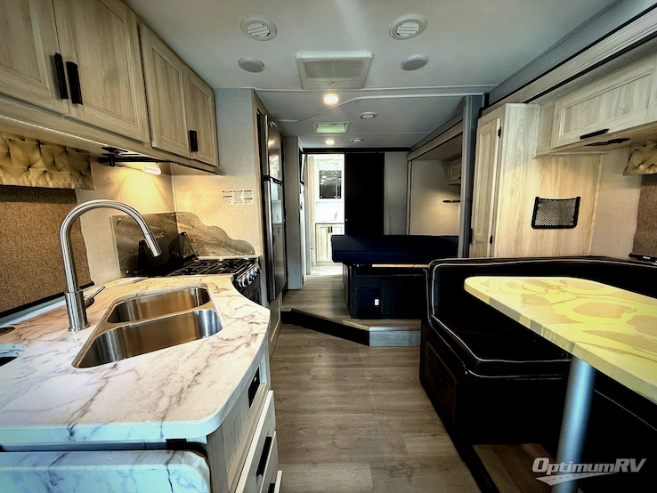 2021 Forest River Sunseeker Classic 2440DS Ford RV Photo 1