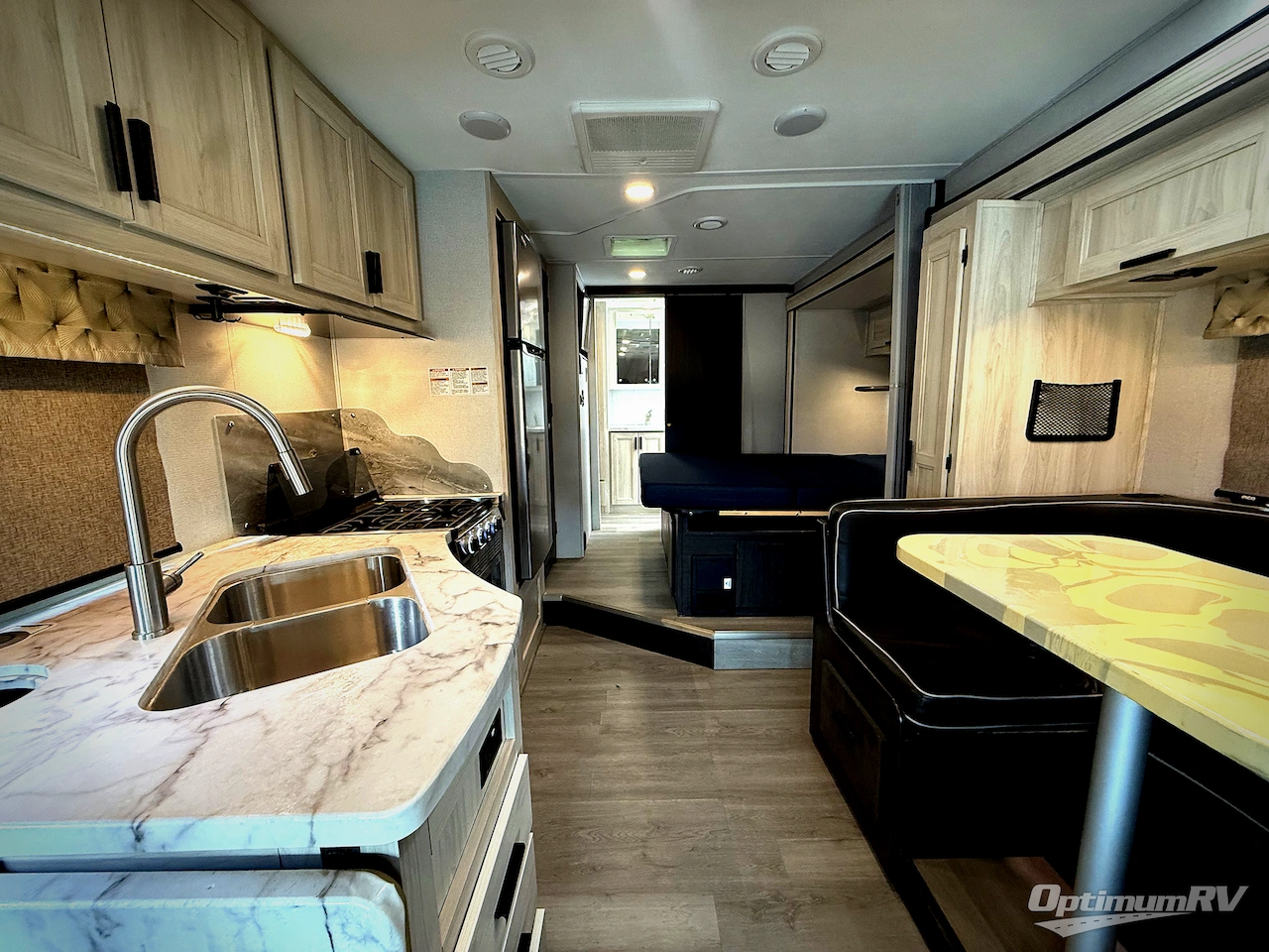 2021 Forest River Sunseeker Classic 2440DS Ford Photo 1