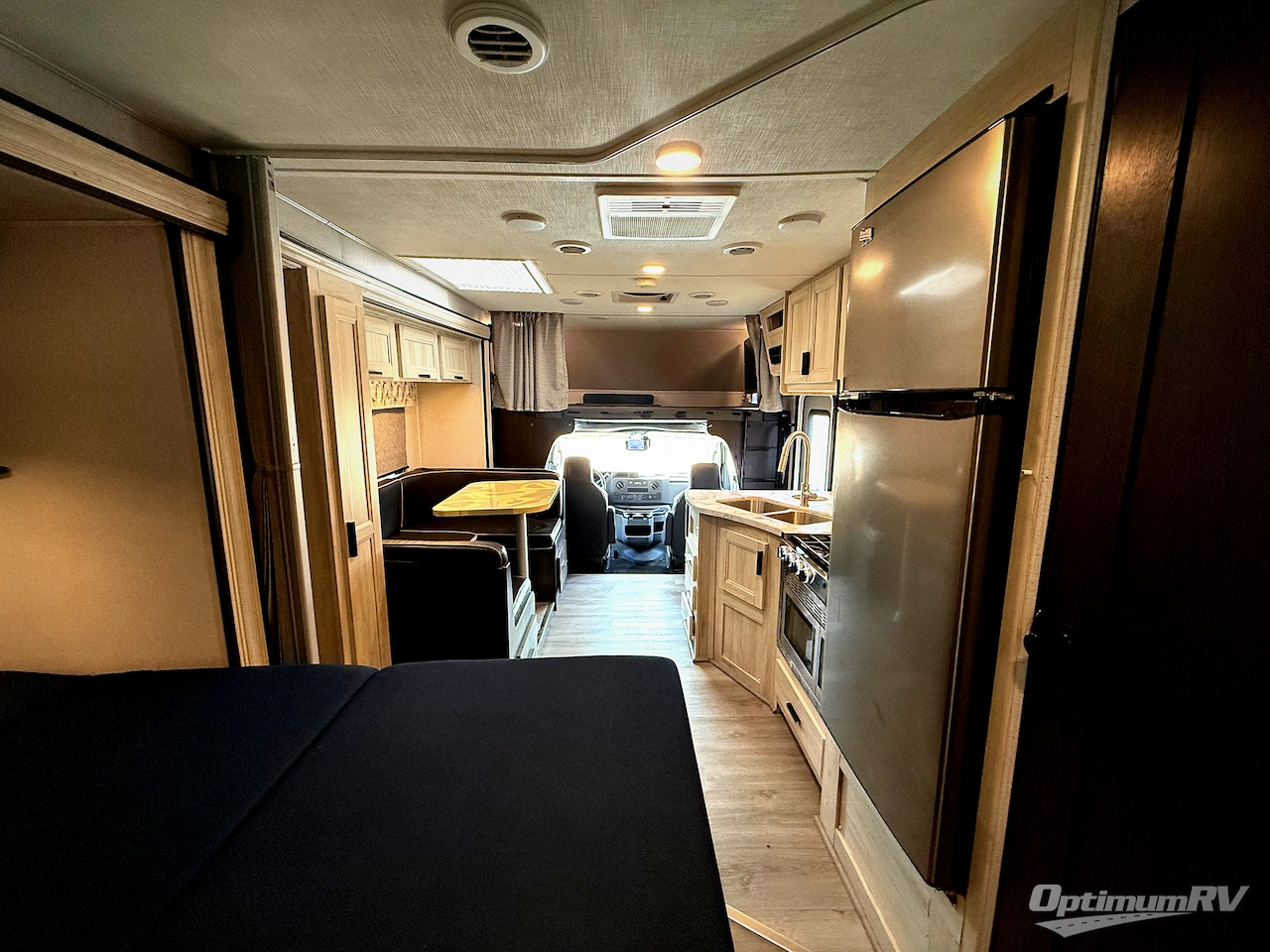 2021 Forest River Sunseeker Classic 2440DS Ford Photo 2