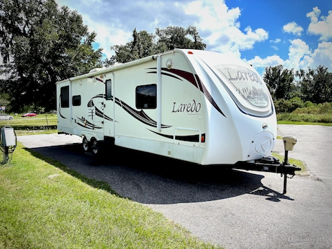 Used 2011 Keystone RV Laredo Super Lite 296RE Featured Photo