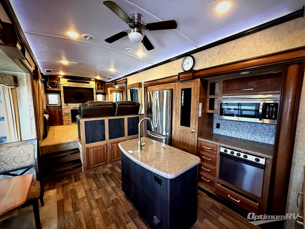 2016 Keystone Montana 3791 RD Photo 4