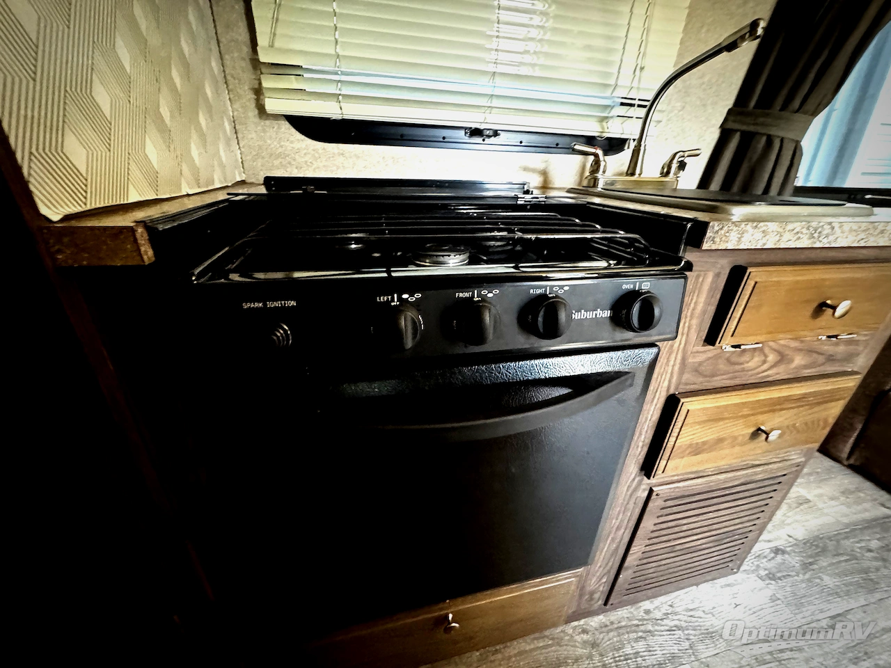 2018 Forest River Rockwood Mini Lite 1905BH Photo 9