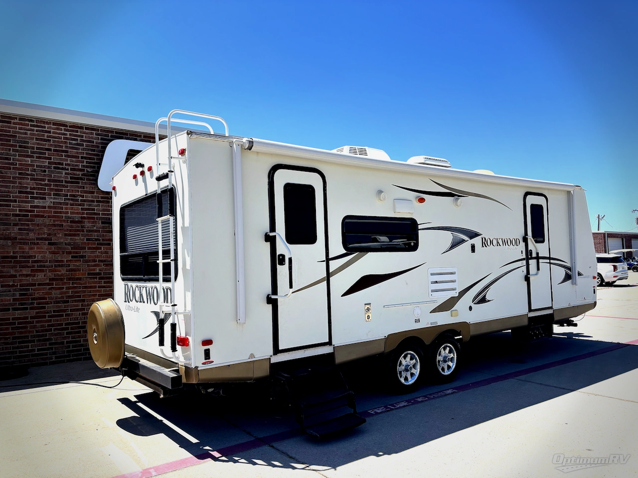 2013 Forest River Rockwood Ultra Lite 2604WS Photo 2
