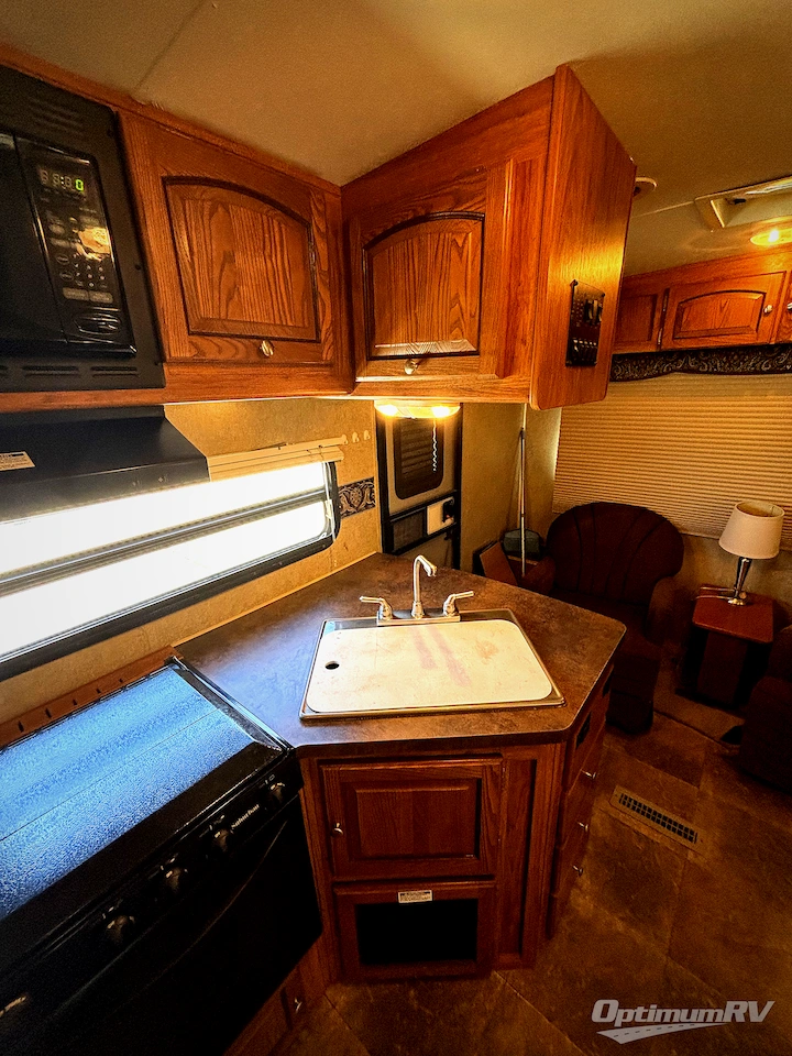 2013 Forest River Rockwood Ultra Lite 2604WS Photo 10