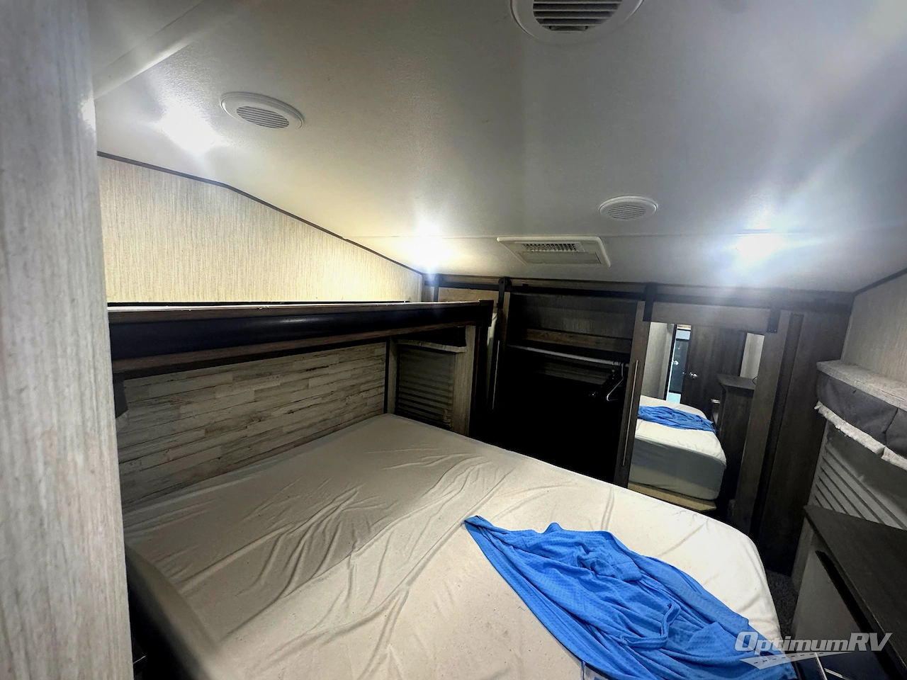 2019 Forest River Sabre 31IKT Photo 10